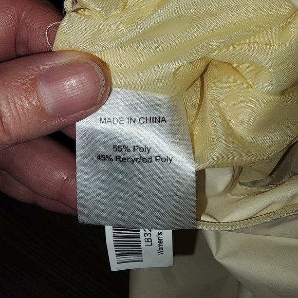 Quince Weatherproof Short Rain Jacket NWT Cream Small - Picture 6 of 8